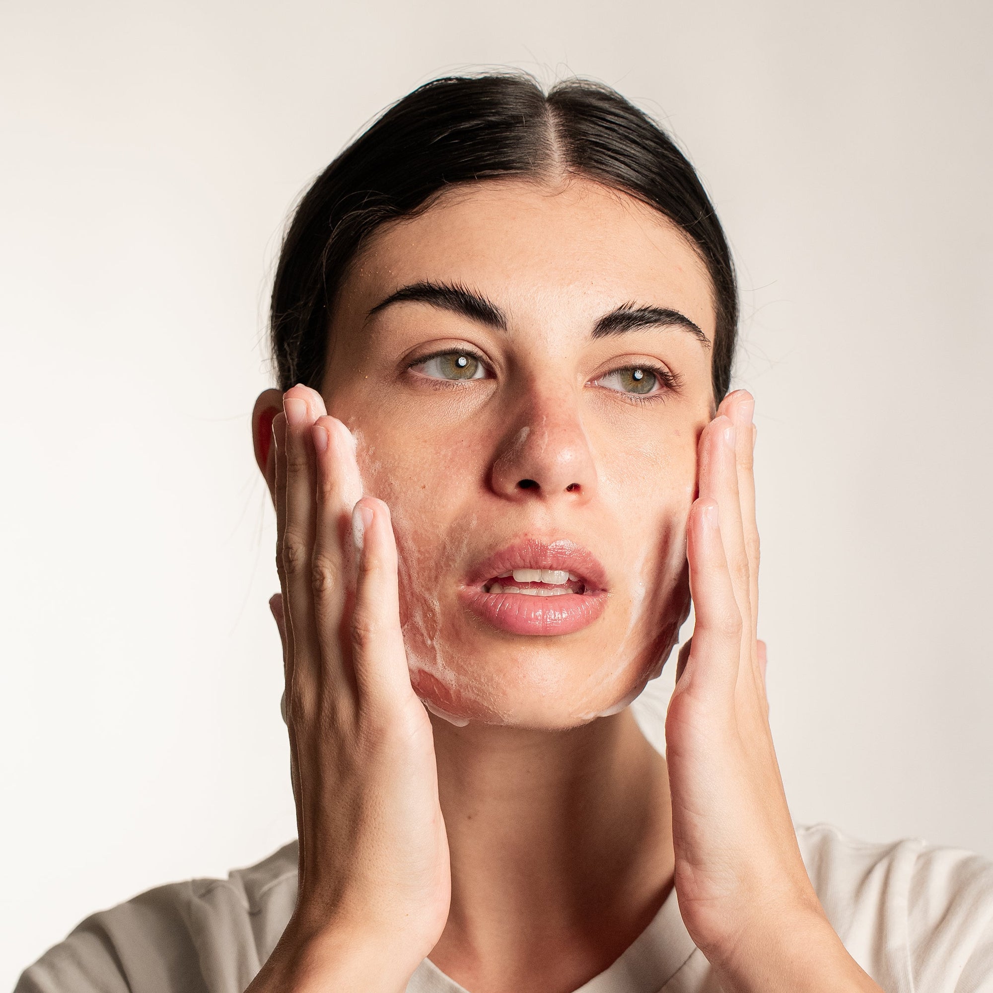 Detergente Viso Delicato e Protettivo